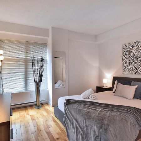 Place-Des-Arts Suites Монреаль Экстерьер фото
