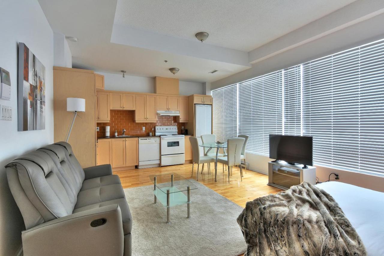 Place-Des-Arts Suites Монреаль Экстерьер фото