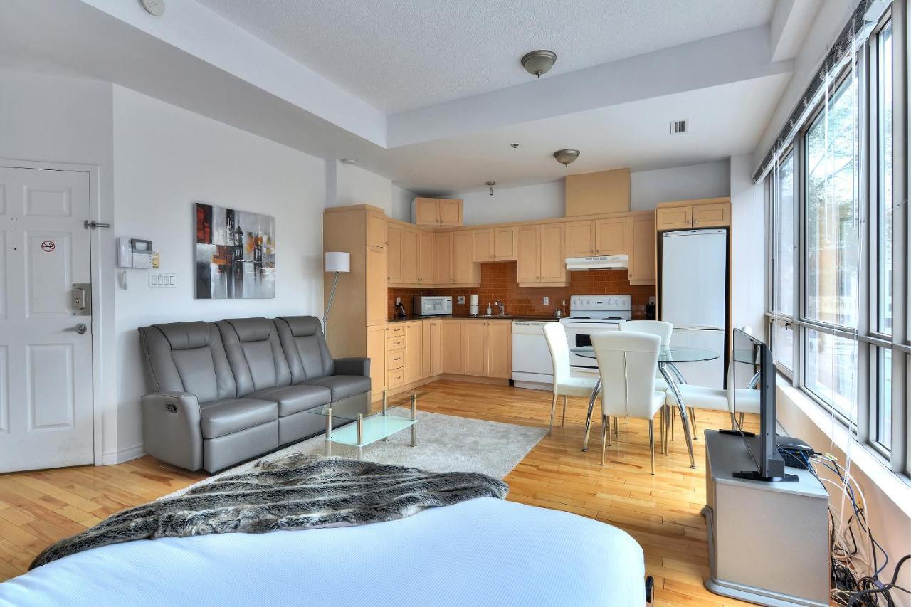 Place-Des-Arts Suites Монреаль Экстерьер фото